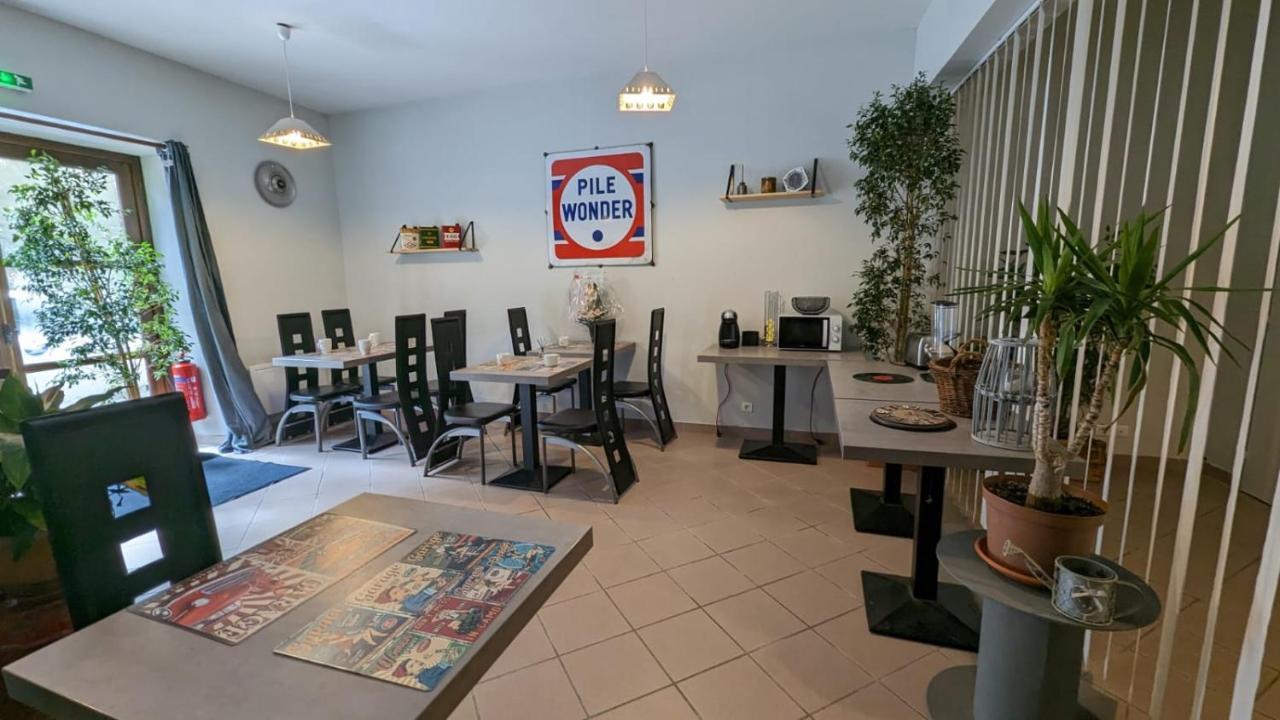 Chambres D'Hotes Les Lits Des Fees Saint-Floret ภายนอก รูปภาพ