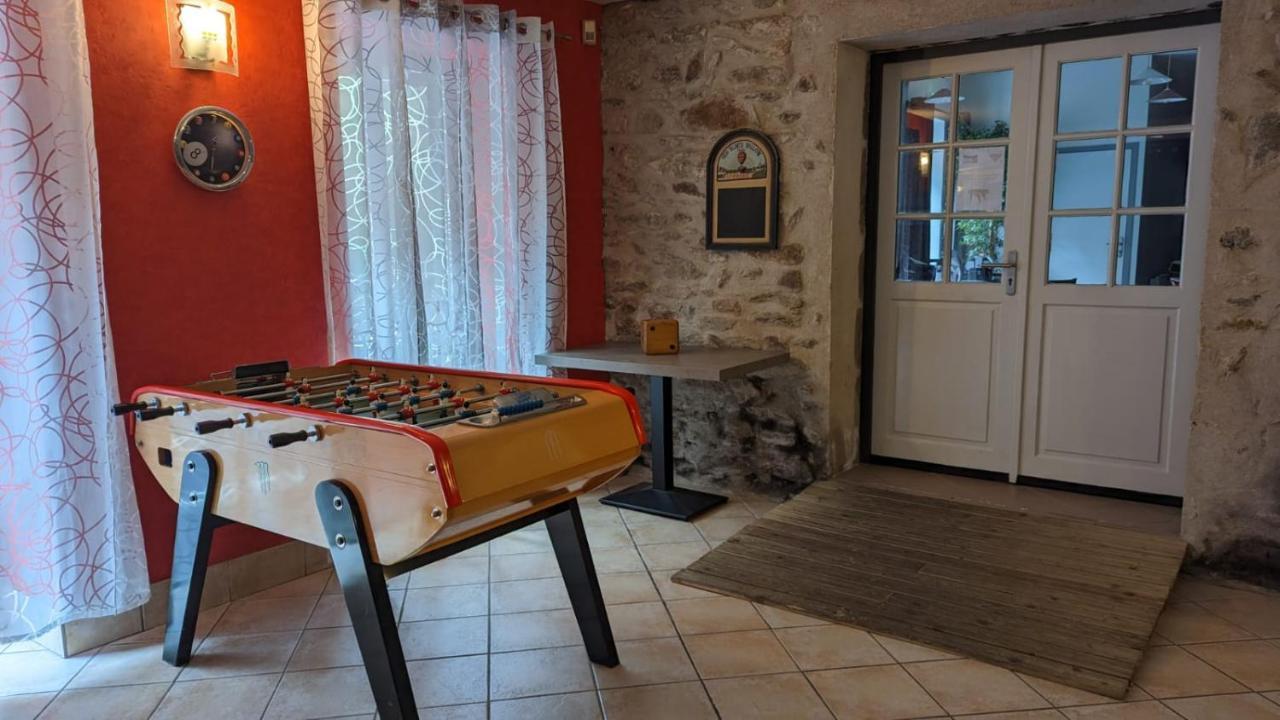 Chambres D'Hotes Les Lits Des Fees Saint-Floret ภายนอก รูปภาพ